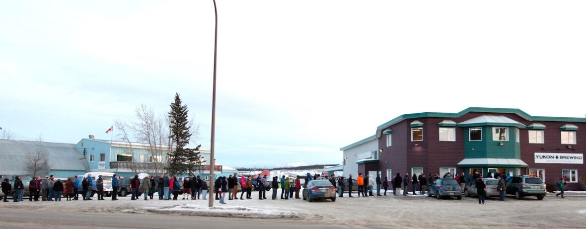 two-brewers-whisky-openinglineup2016