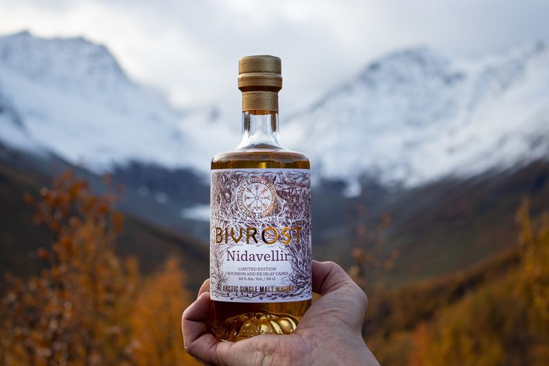 C O M P L E T  – Groupe de commande – Le nouveau single malt  Norvégien BIVROST Nidavellir